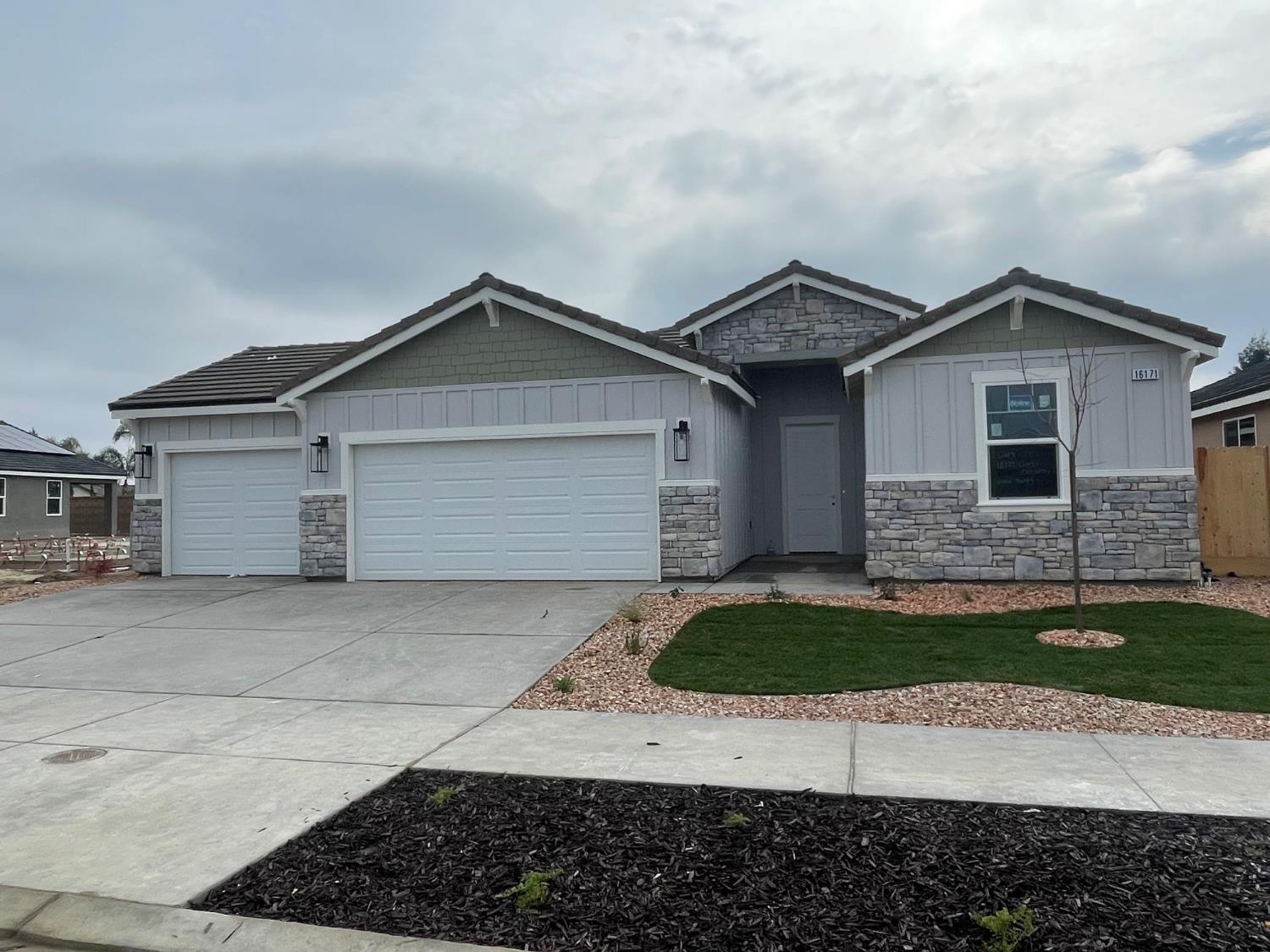 16171 West Monterey Ave, Kerman, CA, 93630