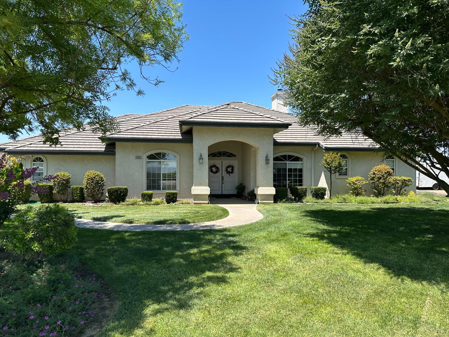 11350 N Glencastle Way, Fresno, CA, 93730