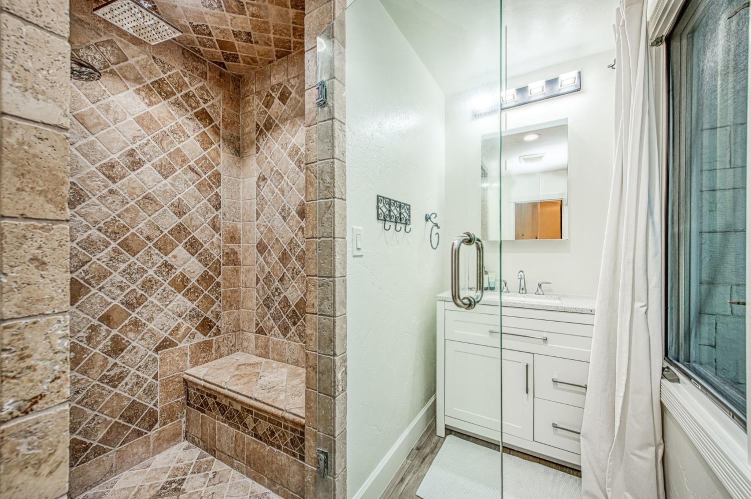 6386 N Forkner Avenue, Fresno, CA, 93711