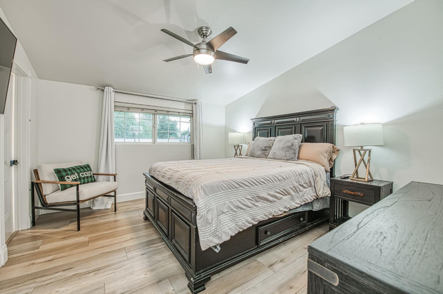 6386 N Forkner Avenue, Fresno, CA, 93711