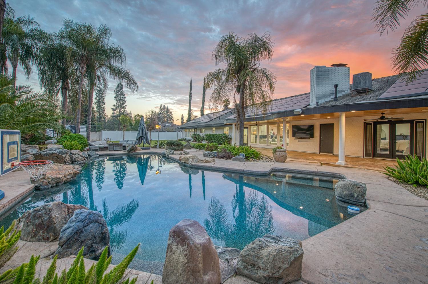 6386 N Forkner Avenue, Fresno, CA, 93711