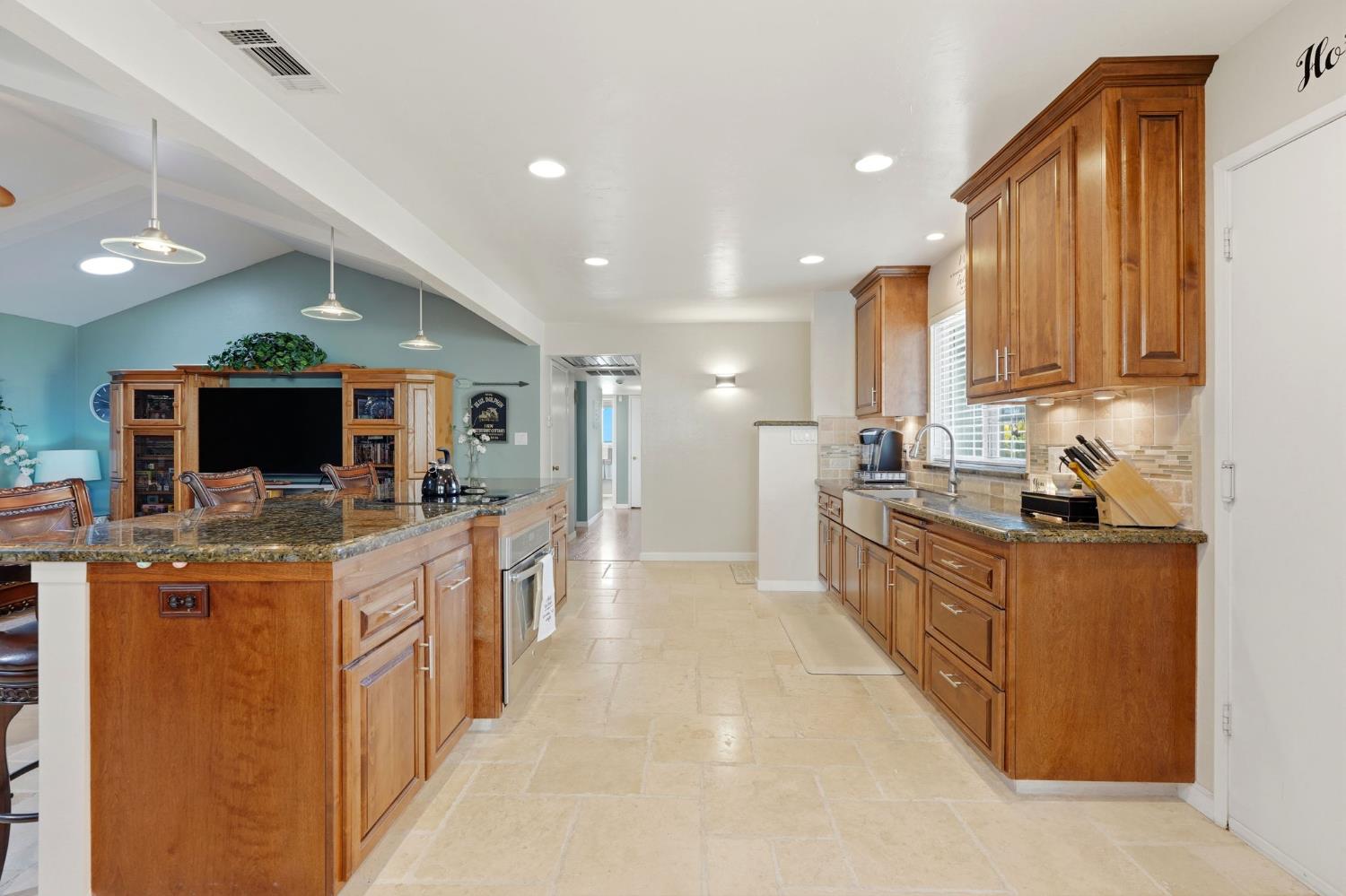 1273 Bundy Avenue, Clovis, CA, 93611