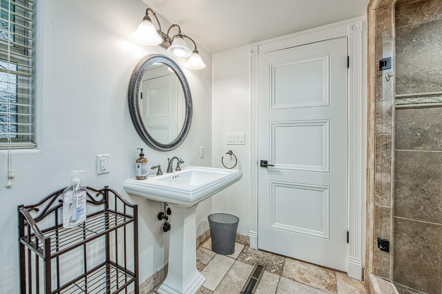 6386 N Forkner Avenue, Fresno, CA, 93711