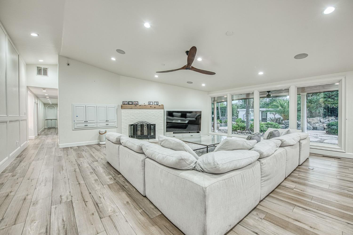 6386 N Forkner Avenue, Fresno, CA, 93711