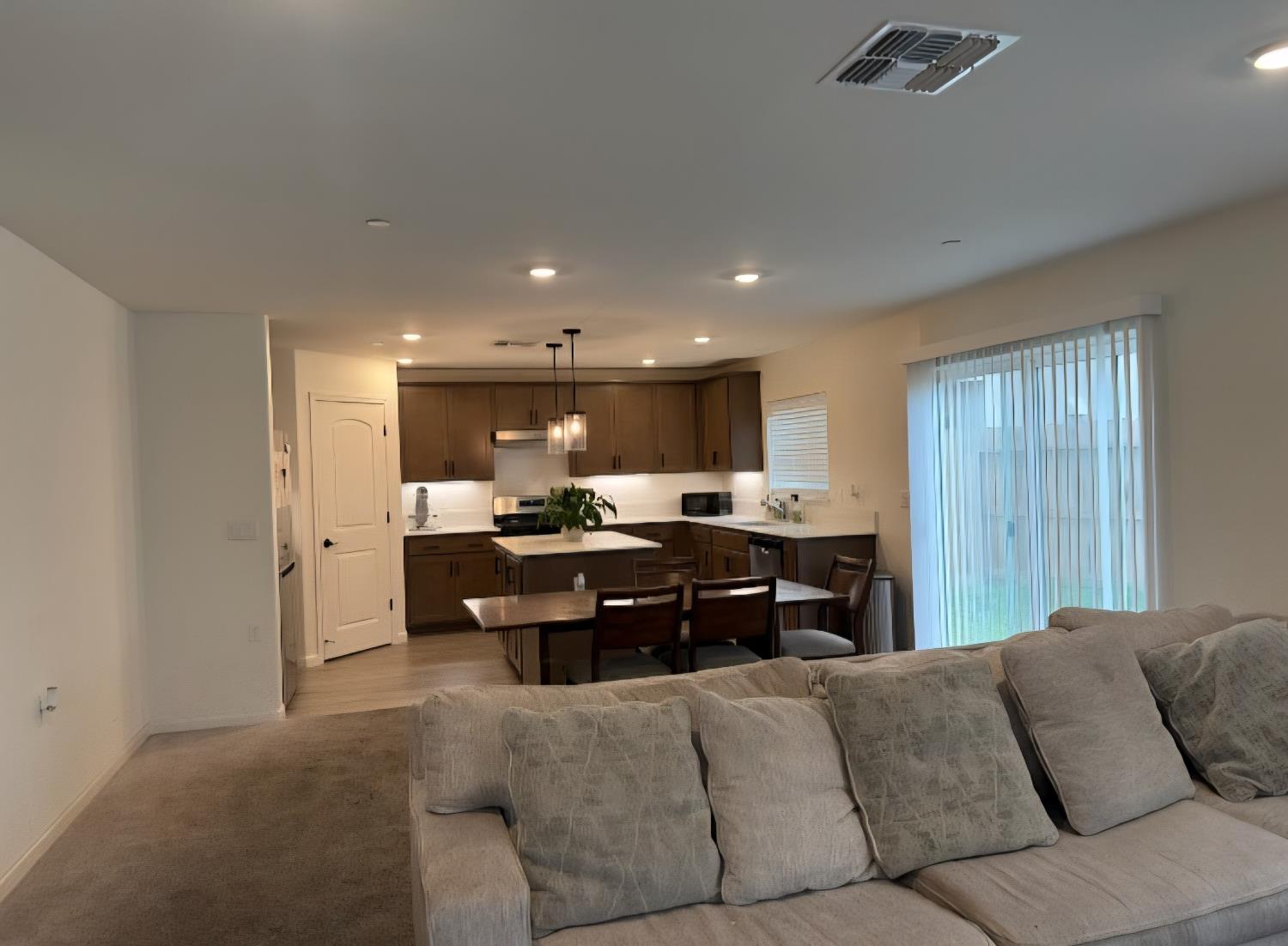 6693 E Nevada Avenue, Fresno, CA, 93727