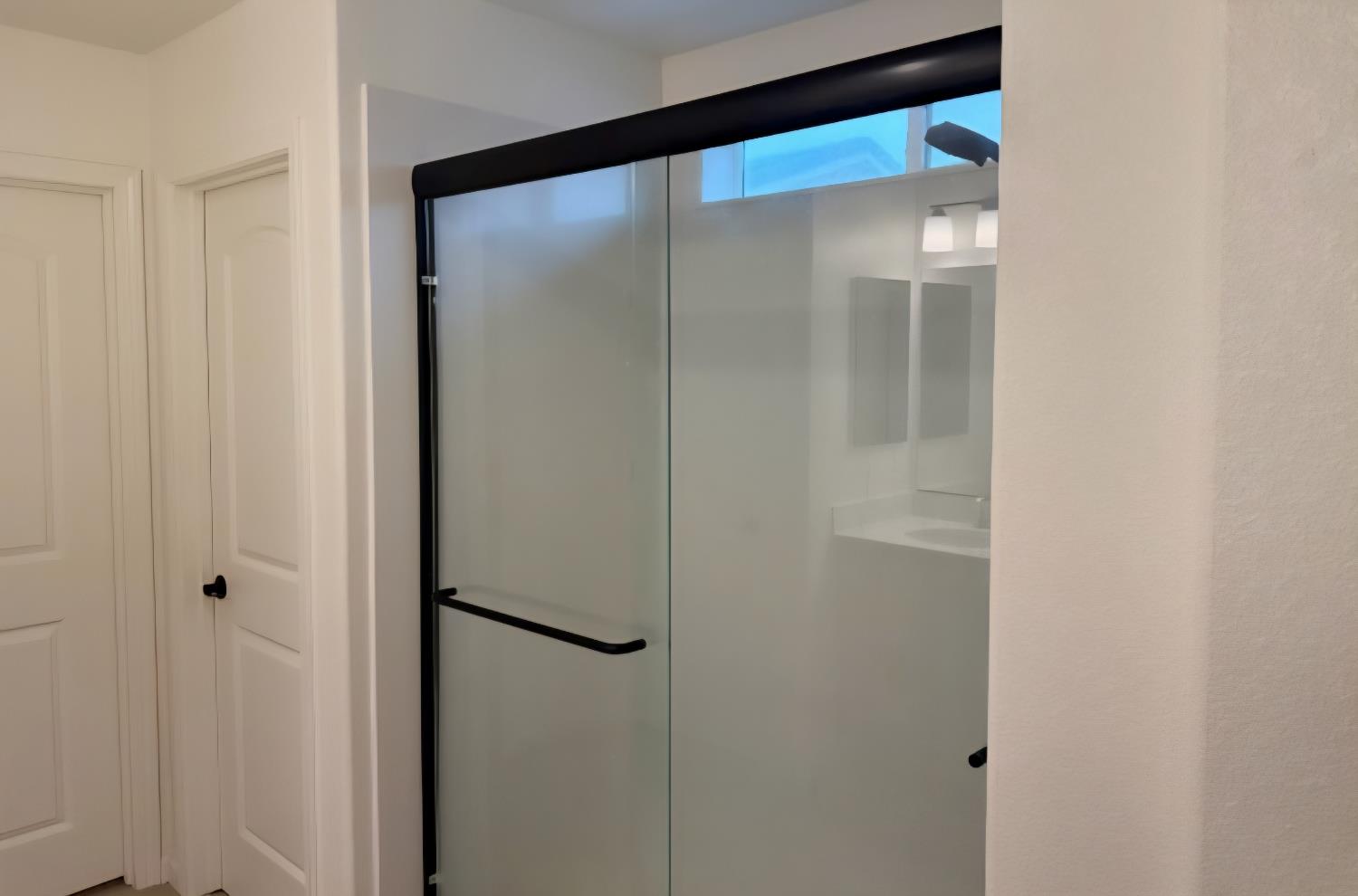 6693 E Nevada Avenue, Fresno, CA, 93727