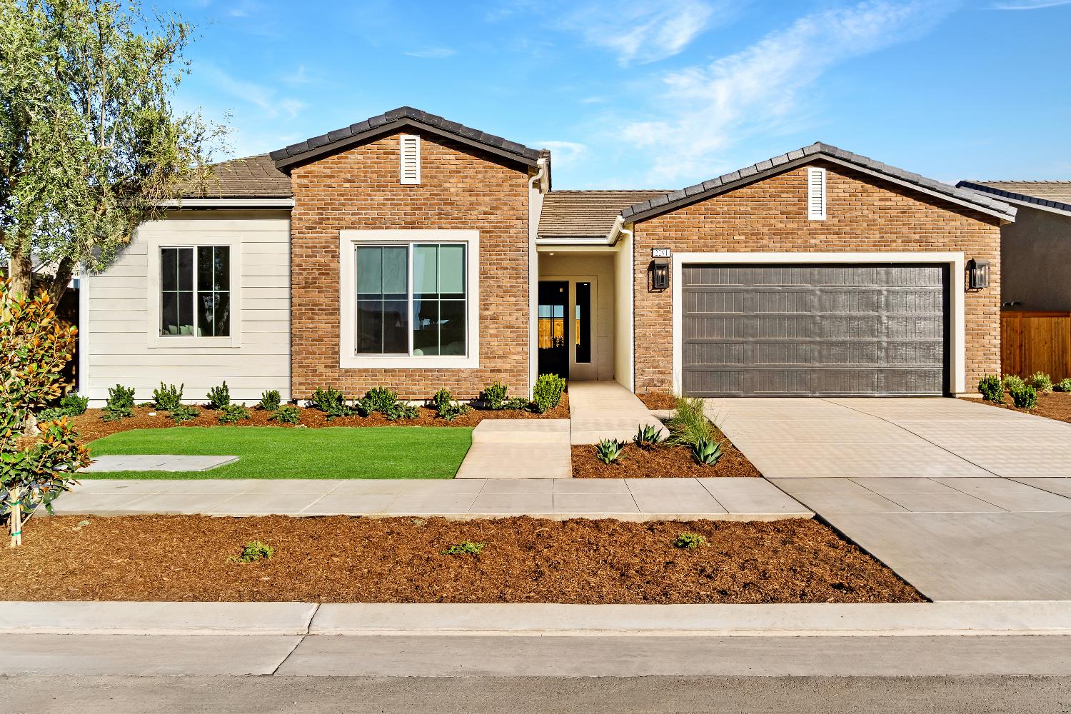 775 S Michelle Avenue, Kerman, CA, 93630