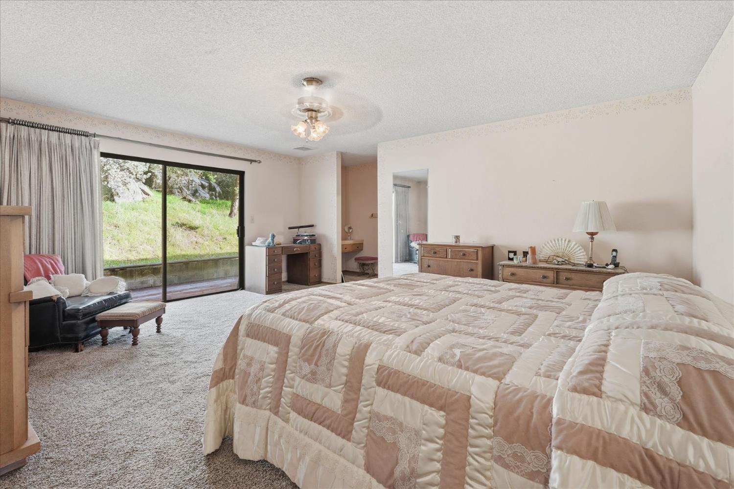 51590 Coyote Ridge Rd, Oakhurst, CA, 93644