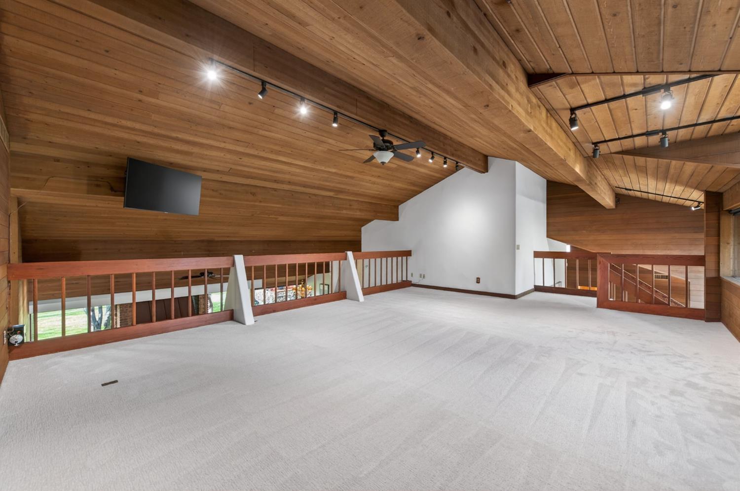 7621 N Laguna Vista Avenue, Fresno, CA, 93711