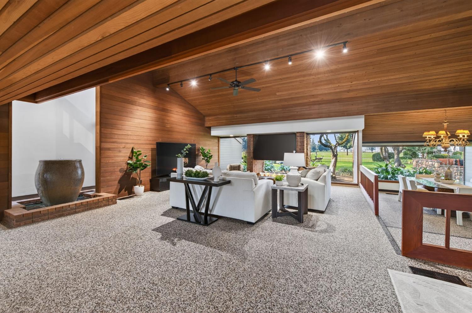 7621 N Laguna Vista Avenue, Fresno, CA, 93711