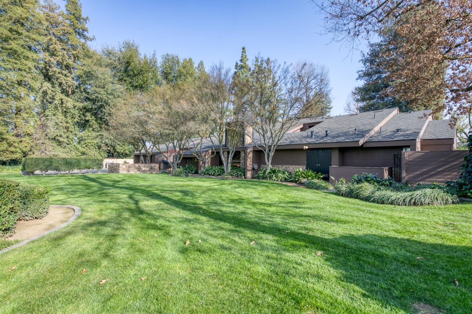 7621 N Laguna Vista Avenue, Fresno, CA, 93711