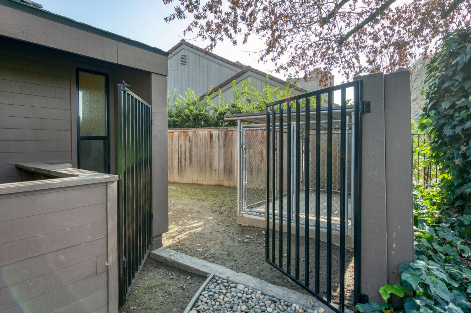 7621 N Laguna Vista Avenue, Fresno, CA, 93711