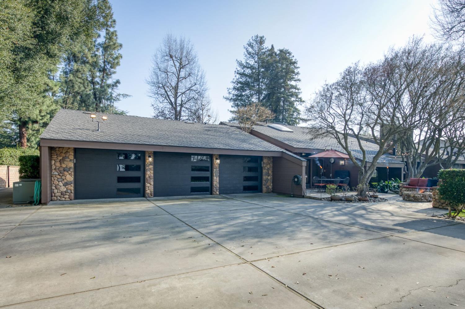 7621 N Laguna Vista Avenue, Fresno, CA, 93711