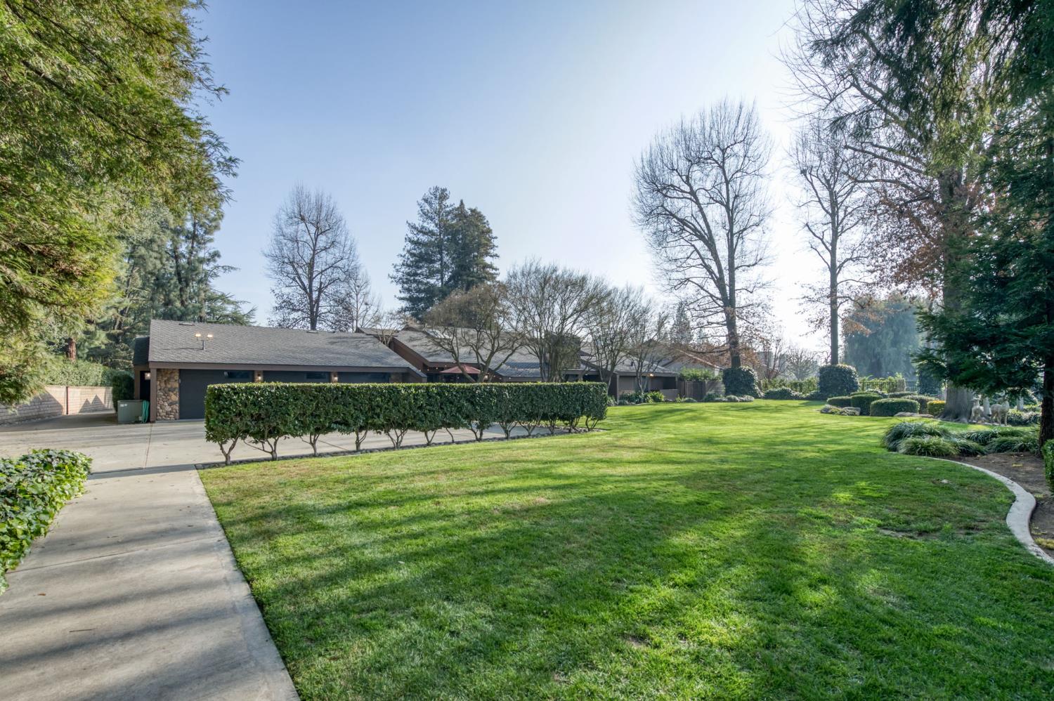 7621 N Laguna Vista Avenue, Fresno, CA, 93711