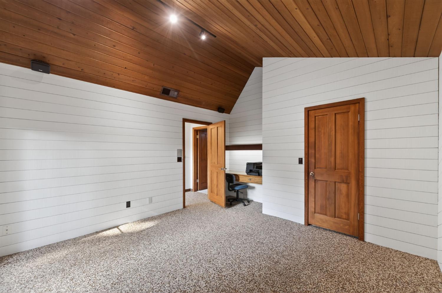 7621 N Laguna Vista Avenue, Fresno, CA, 93711