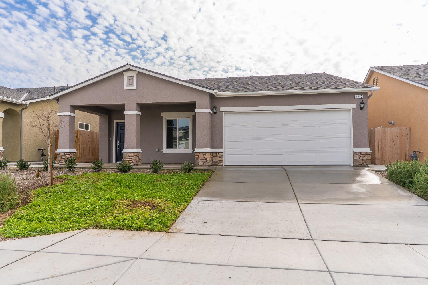 Featured listings