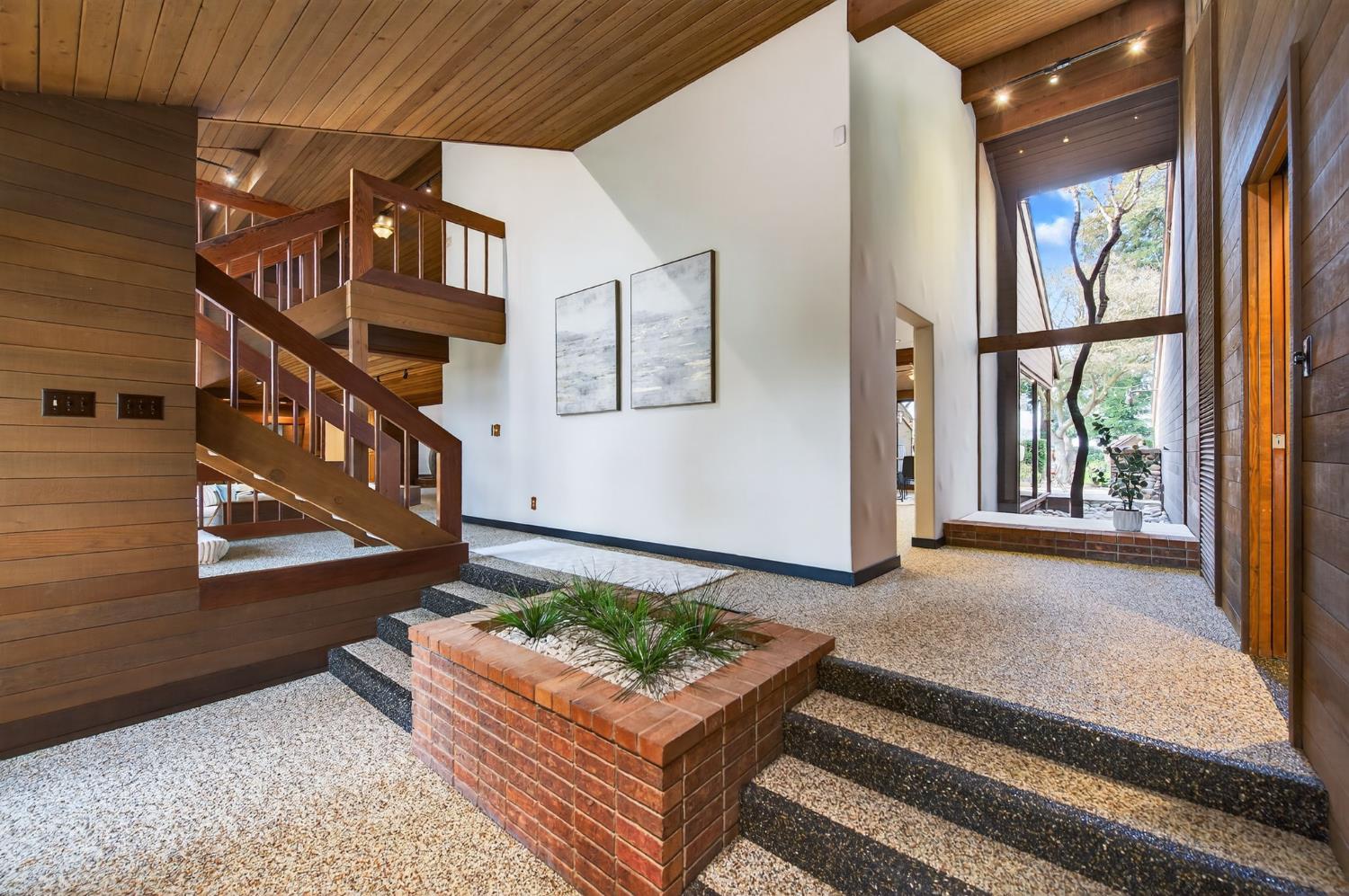 7621 N Laguna Vista Avenue, Fresno, CA, 93711