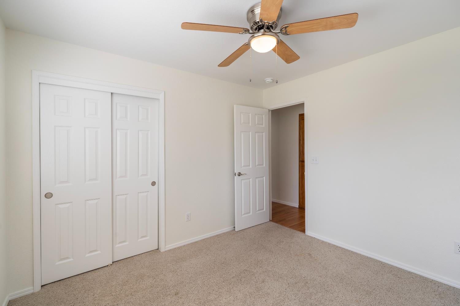 520 S Burgundy Street, Kerman, CA, 93630