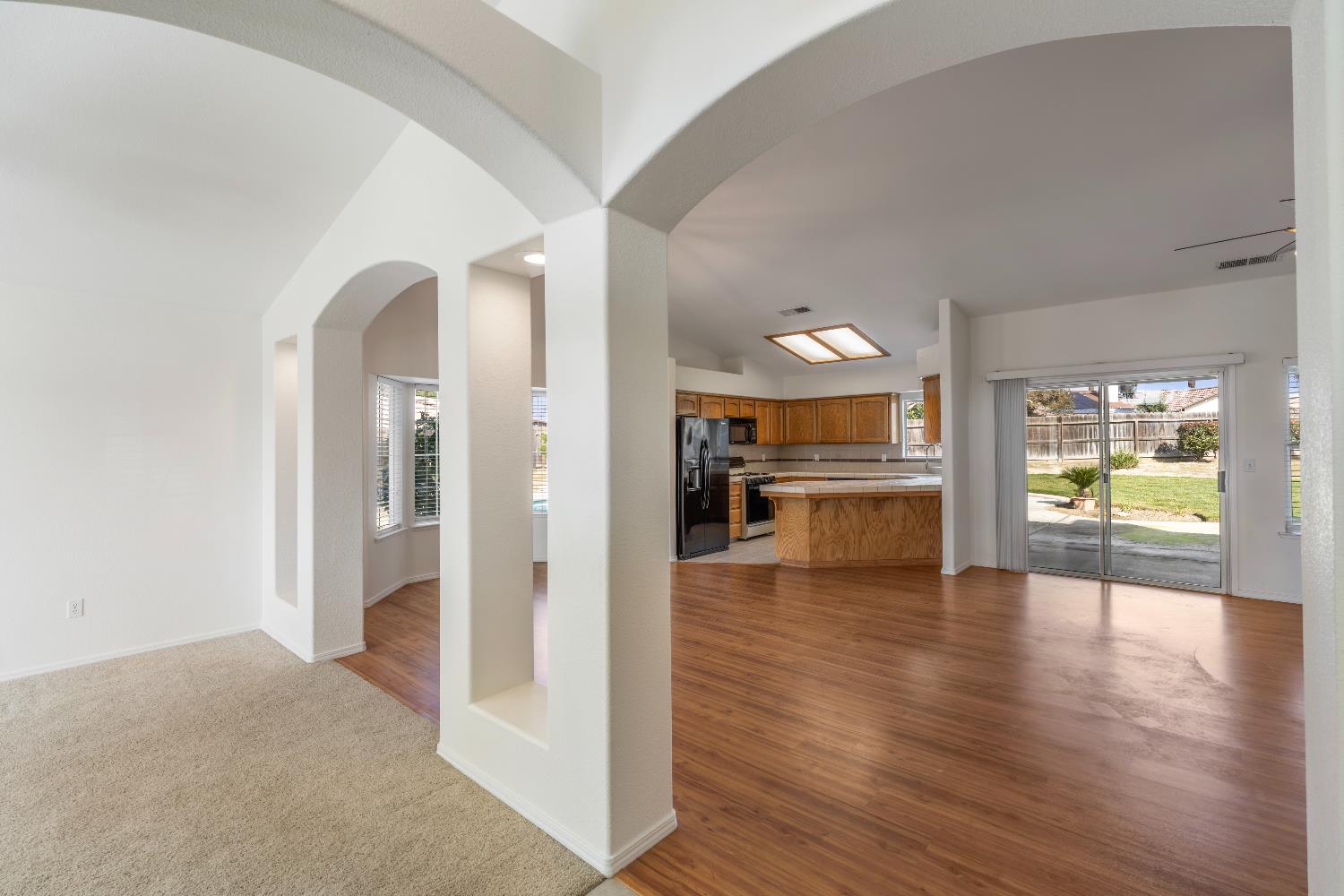 520 S Burgundy Street, Kerman, CA, 93630