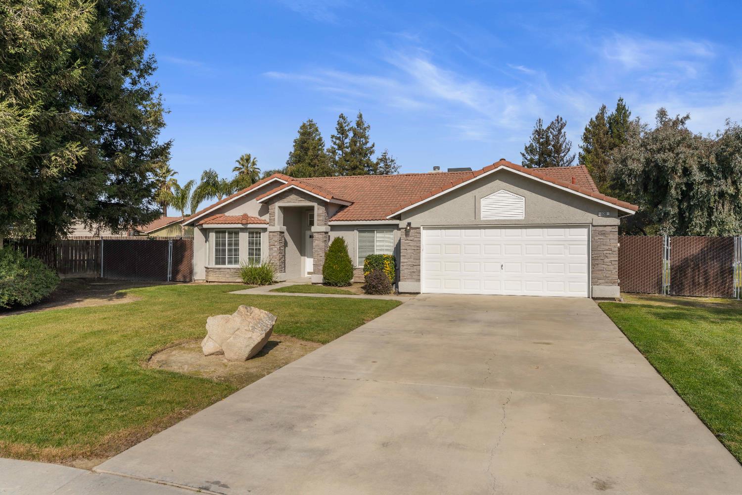 520 S Burgundy Street, Kerman, CA, 93630