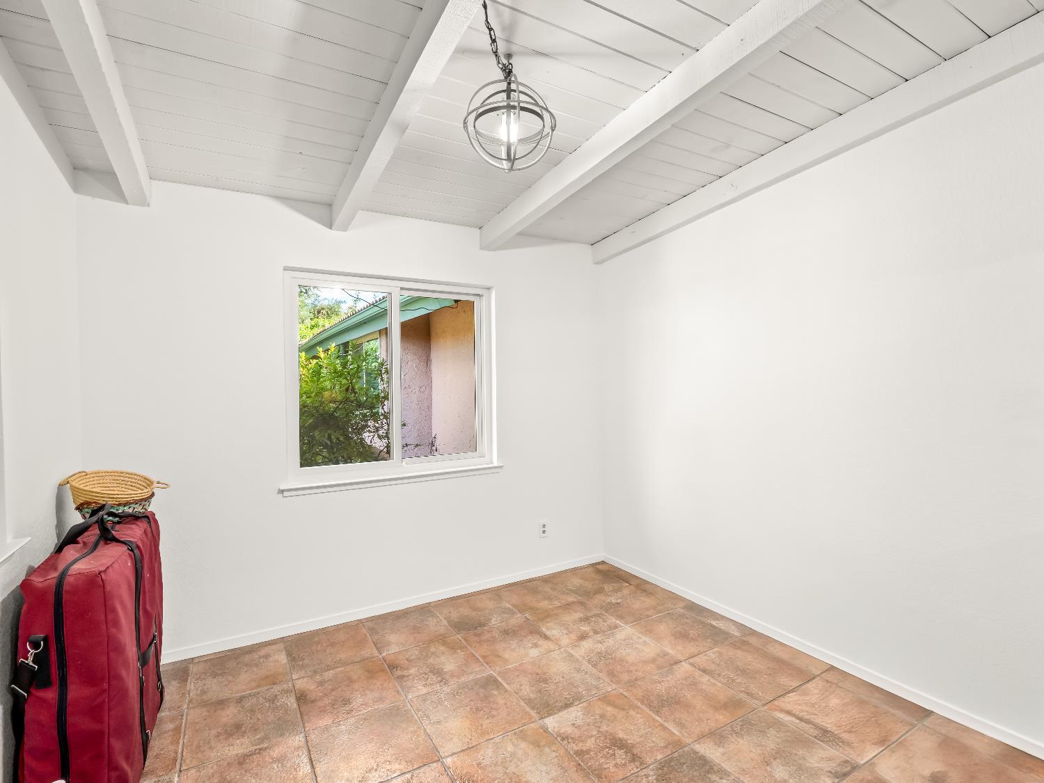 7258 N Pacific, Fresno, CA, 93711