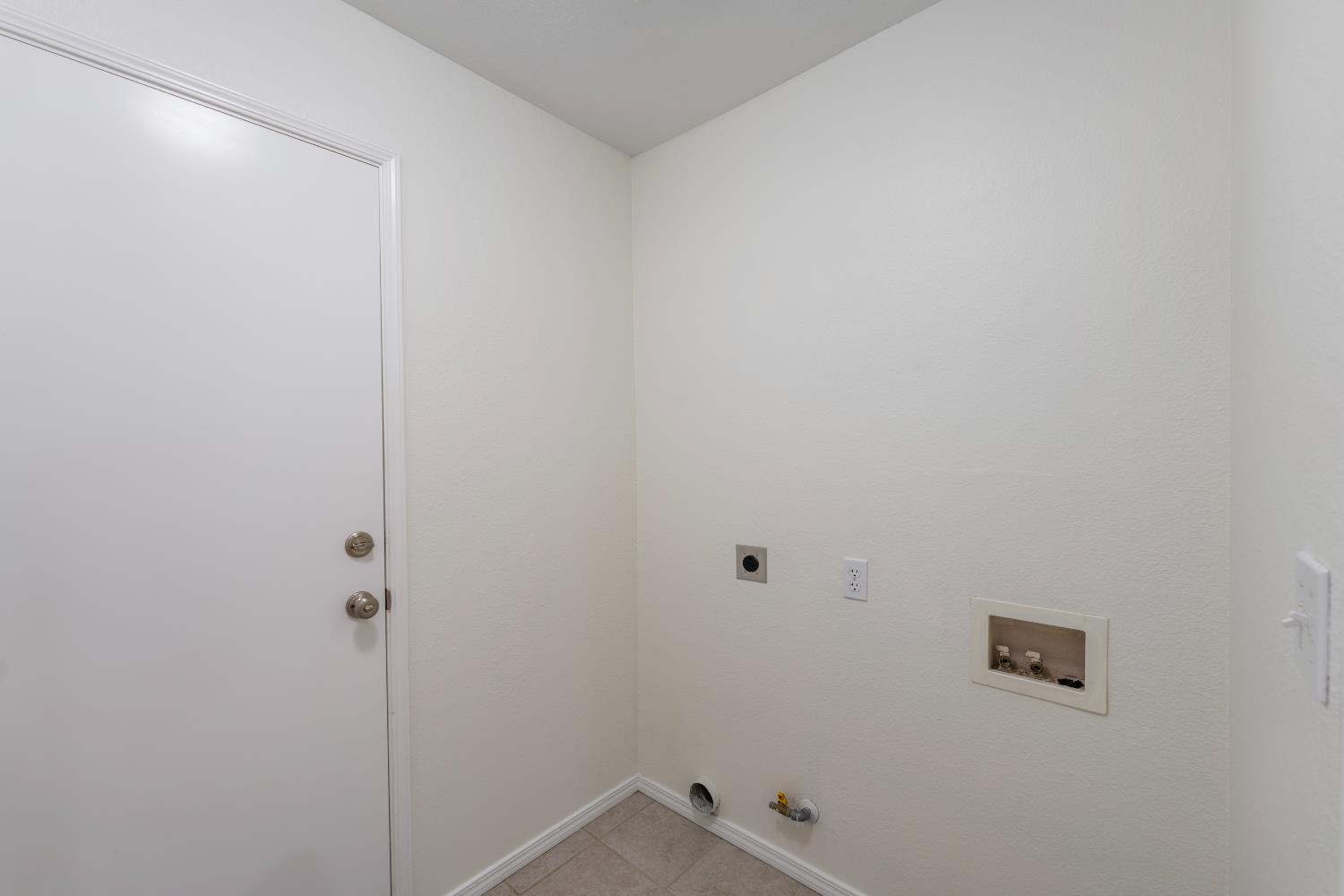 520 S Burgundy Street, Kerman, CA, 93630