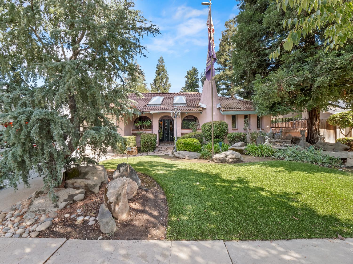 7258 N Pacific, Fresno, CA, 93711
