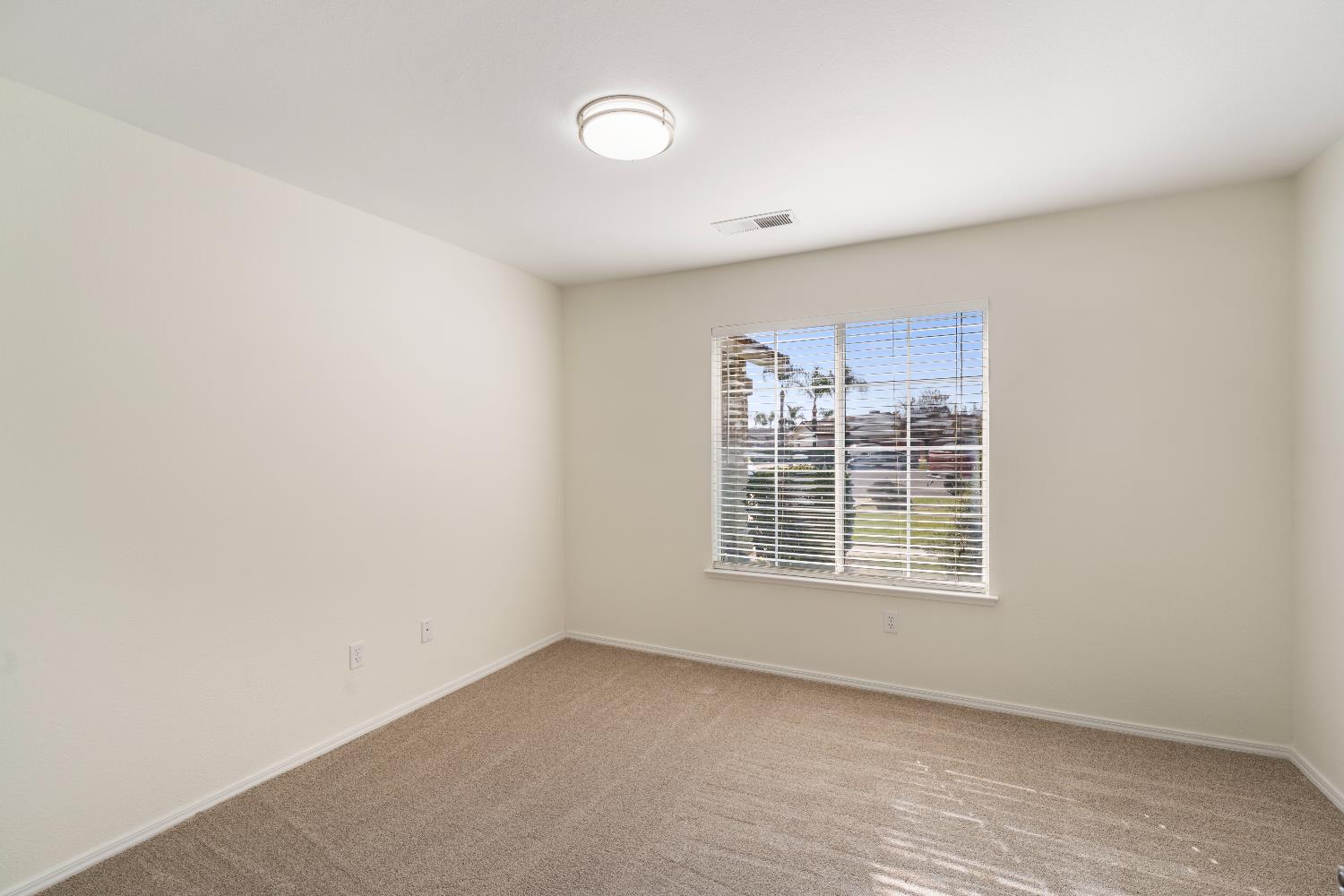 520 S Burgundy Street, Kerman, CA, 93630