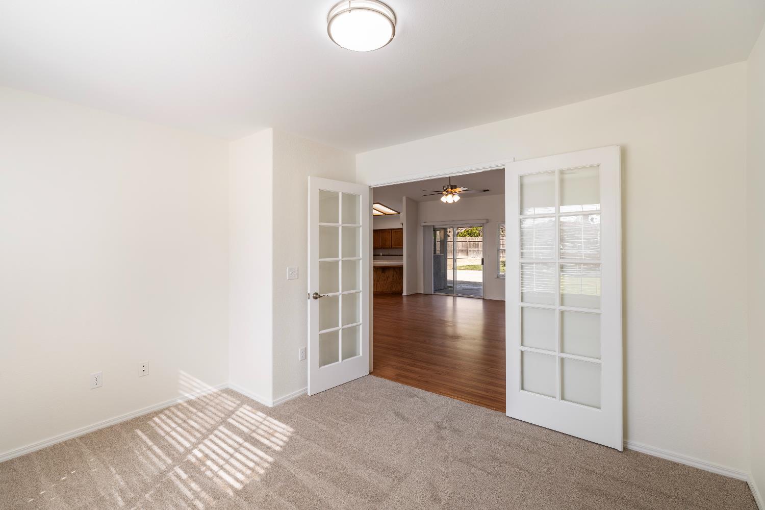 520 S Burgundy Street, Kerman, CA, 93630