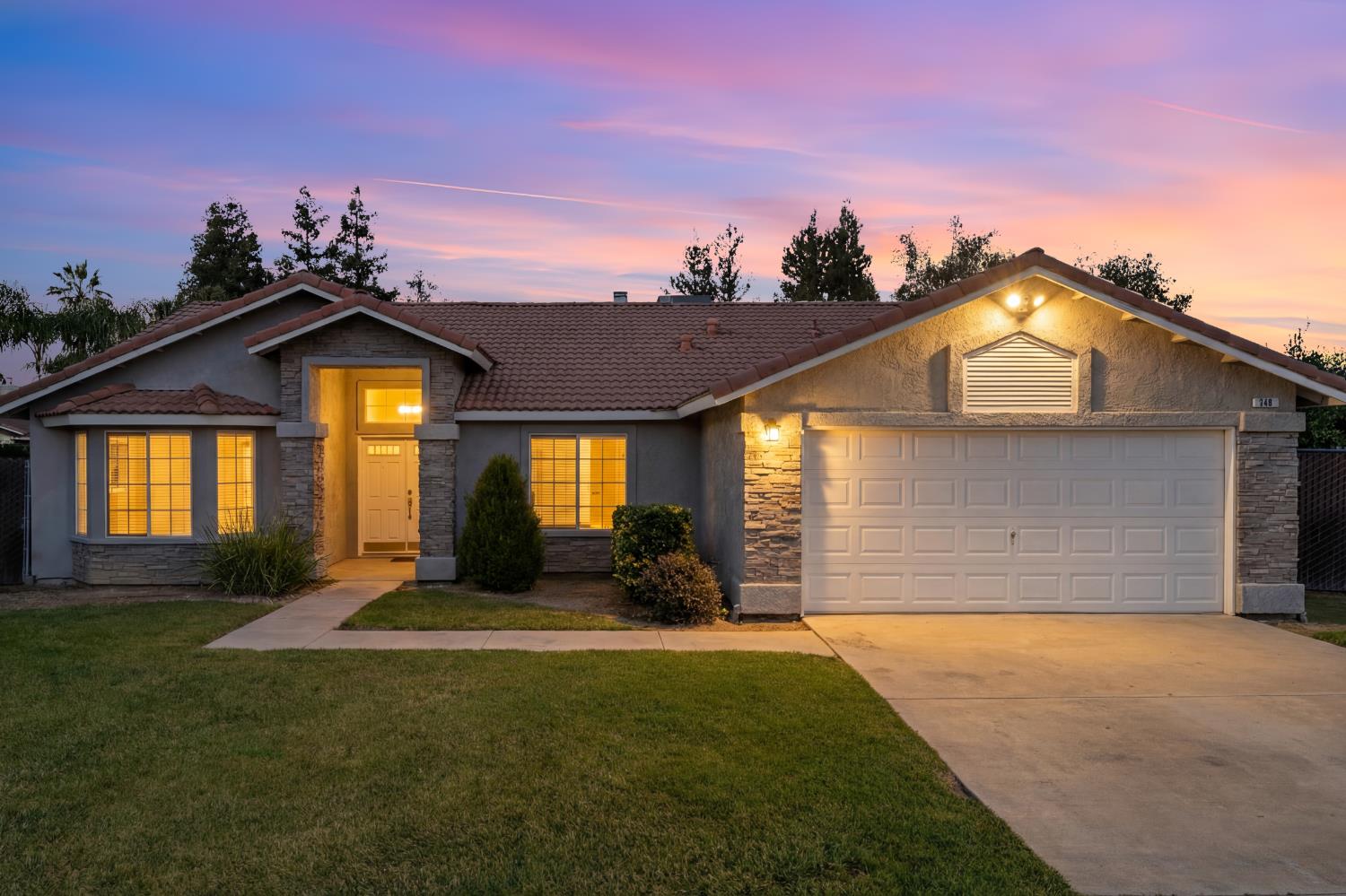 520 S Burgundy Street, Kerman, CA, 93630