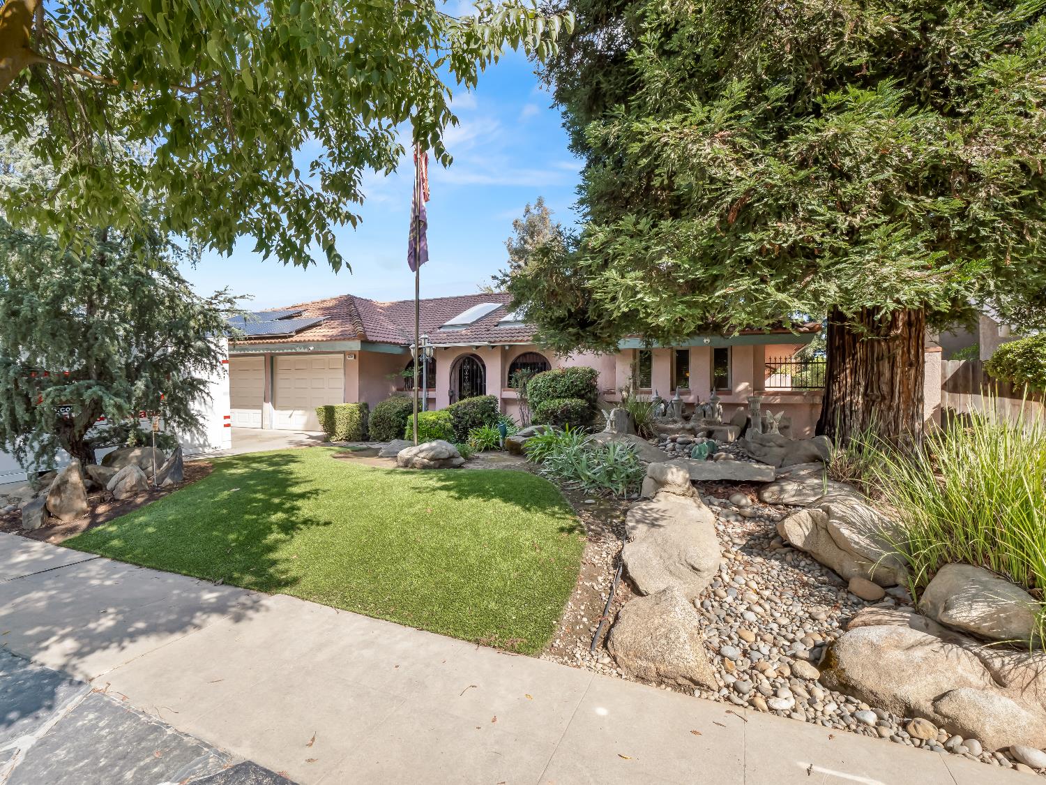 7258 N Pacific, Fresno, CA, 93711