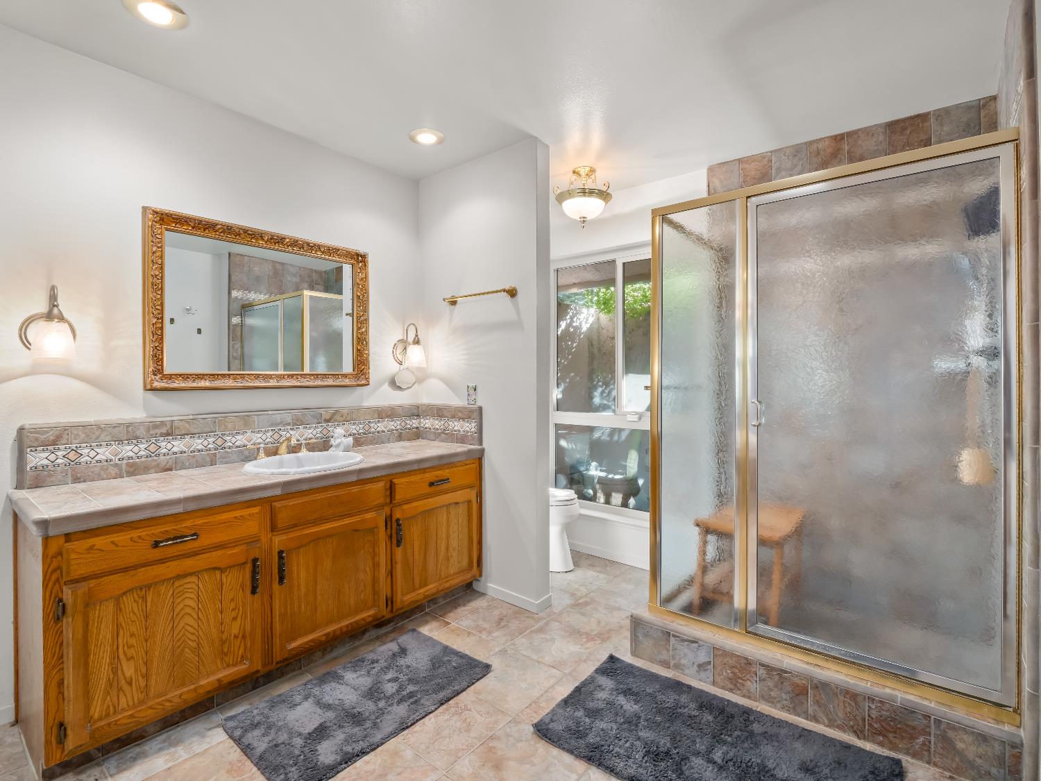 7258 N Pacific, Fresno, CA, 93711