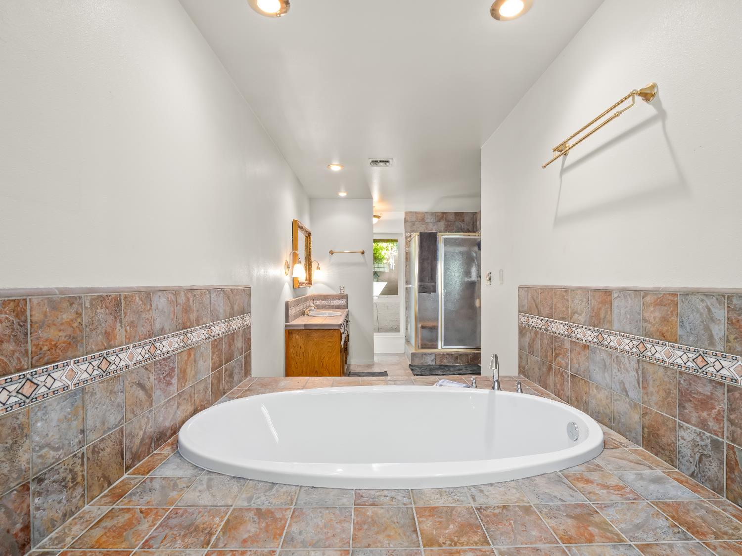 7258 N Pacific, Fresno, CA, 93711