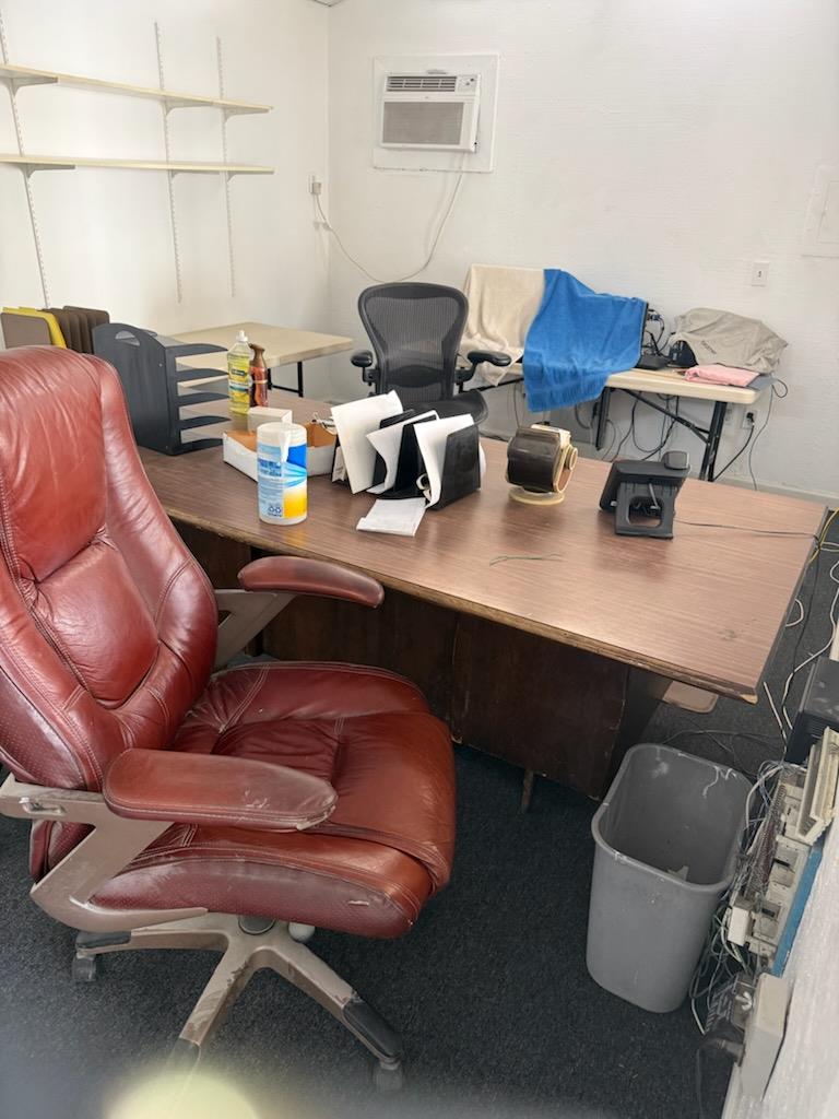 Commercial in Fresno - photo 2