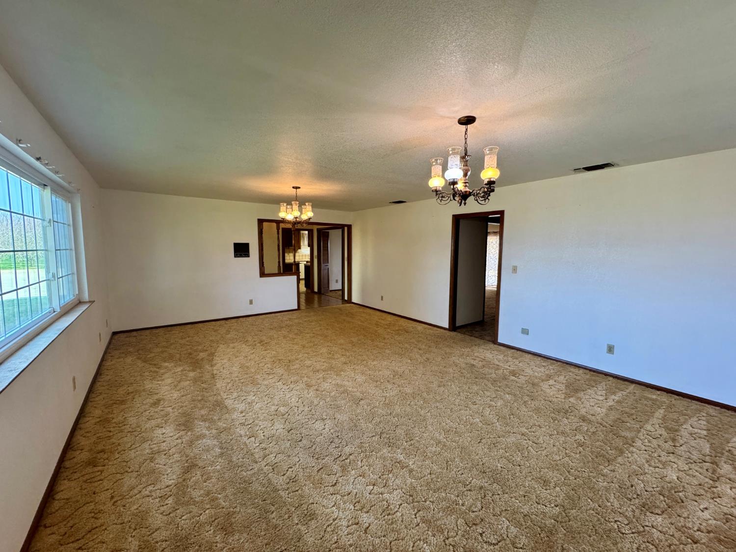 17617 W Belmont Avenue, Kerman, CA, 93630