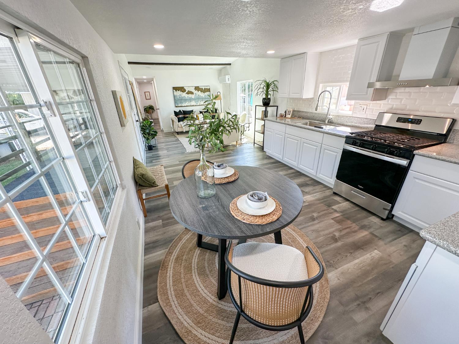 Mobile Home in Fresno - photo 3