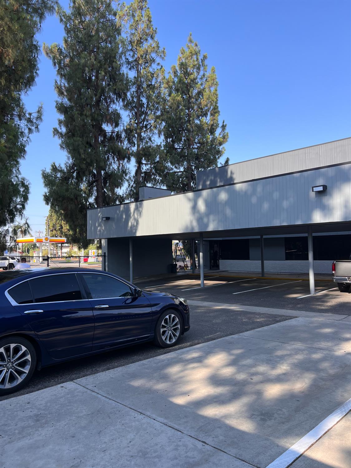 911 E Shields Avenue, Fresno, CA, 93704