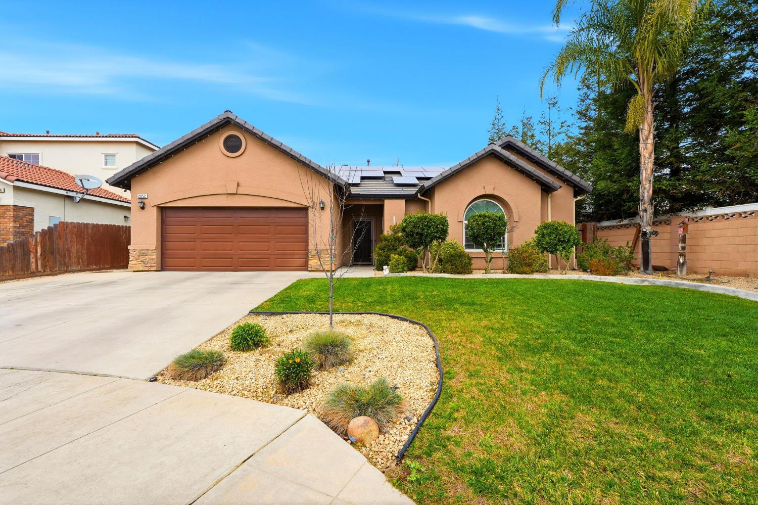 909 Grangeville Avenue, Avenal, CA, 93204