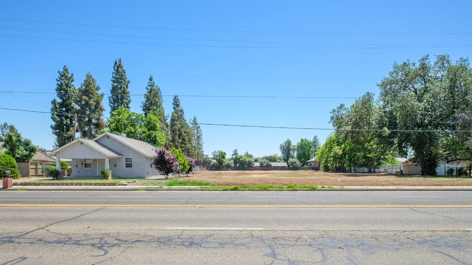 Multi Family in Fresno - photo 3