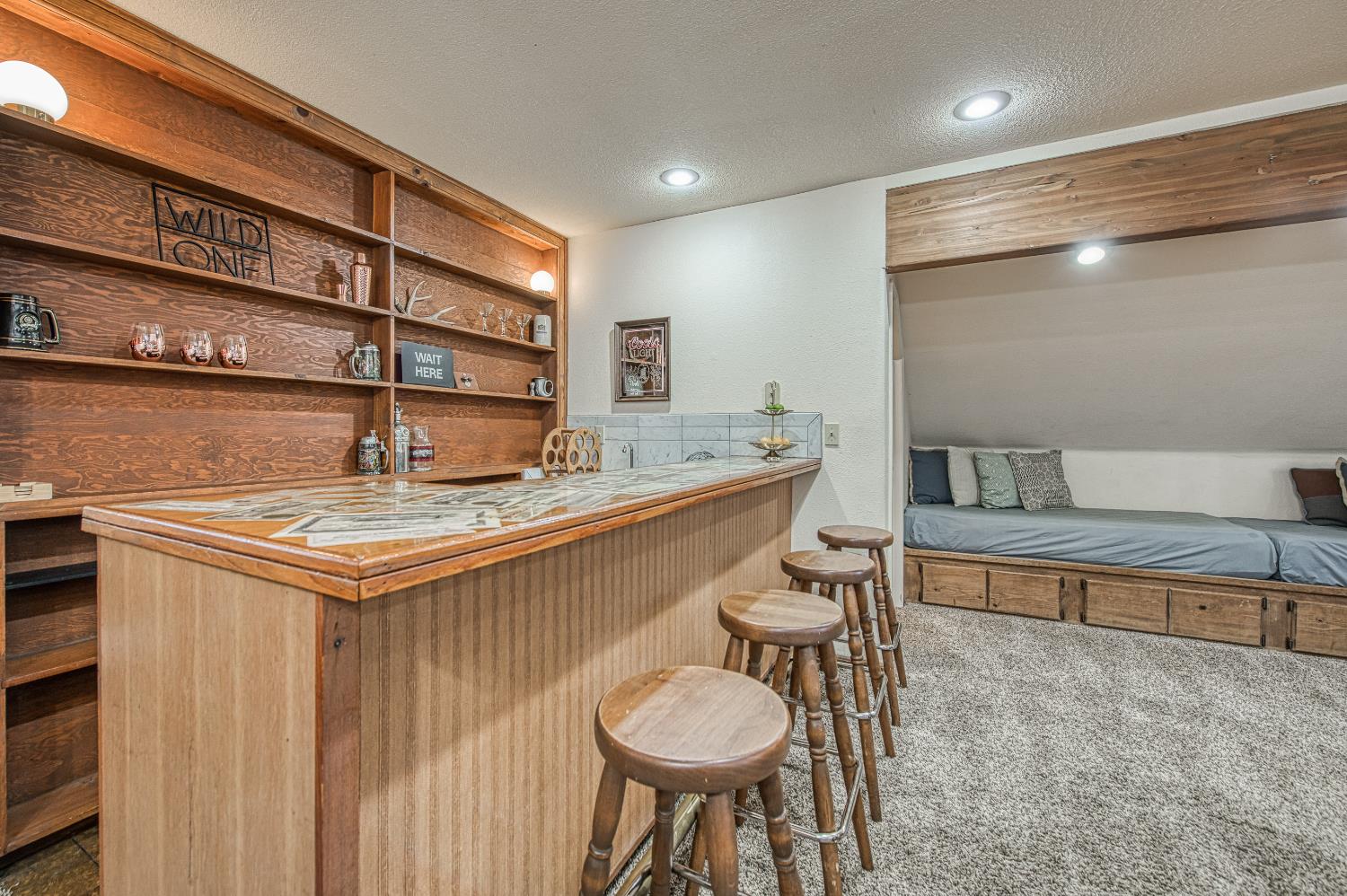 39095 Ridge Rd, Shaver Lake, CA, 93664