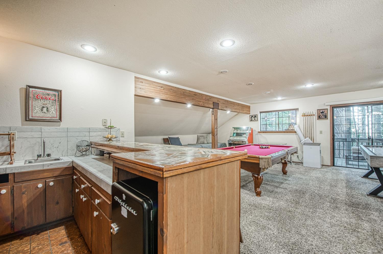 39095 Ridge Rd, Shaver Lake, CA, 93664