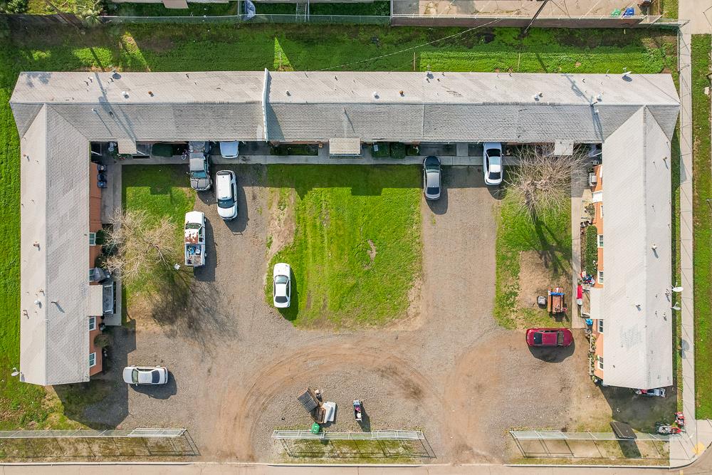 2702 E Hedges Avenue, Fresno, CA, 93703