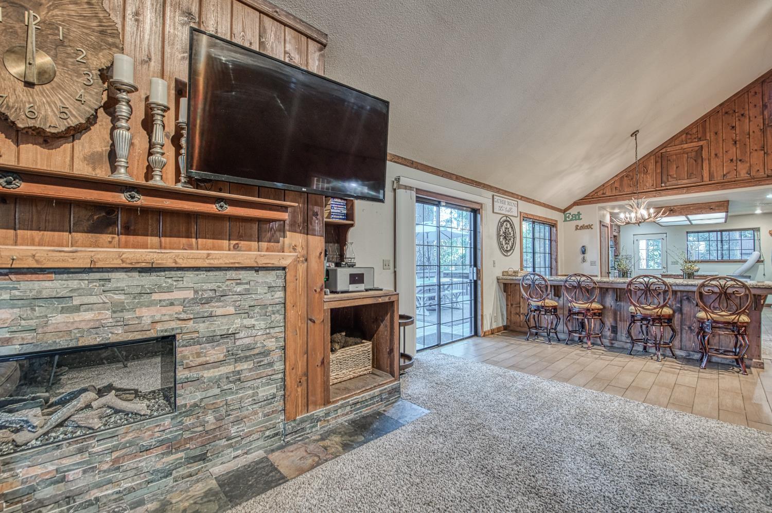 39095 Ridge Rd, Shaver Lake, CA, 93664