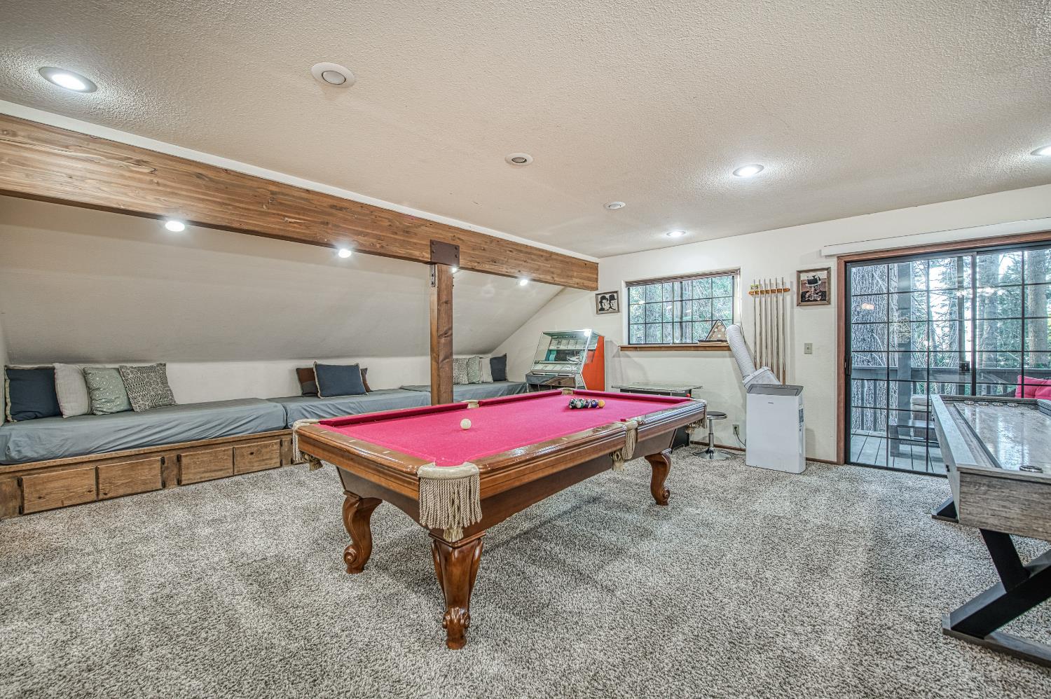 39095 Ridge Rd, Shaver Lake, CA, 93664