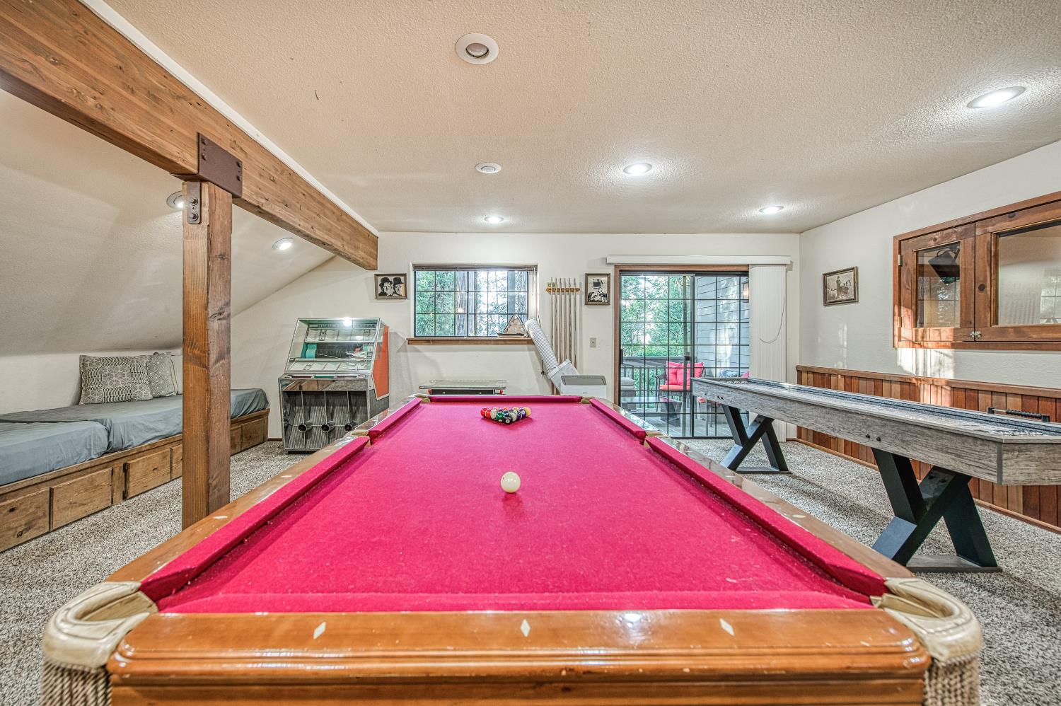 39095 Ridge Rd, Shaver Lake, CA, 93664