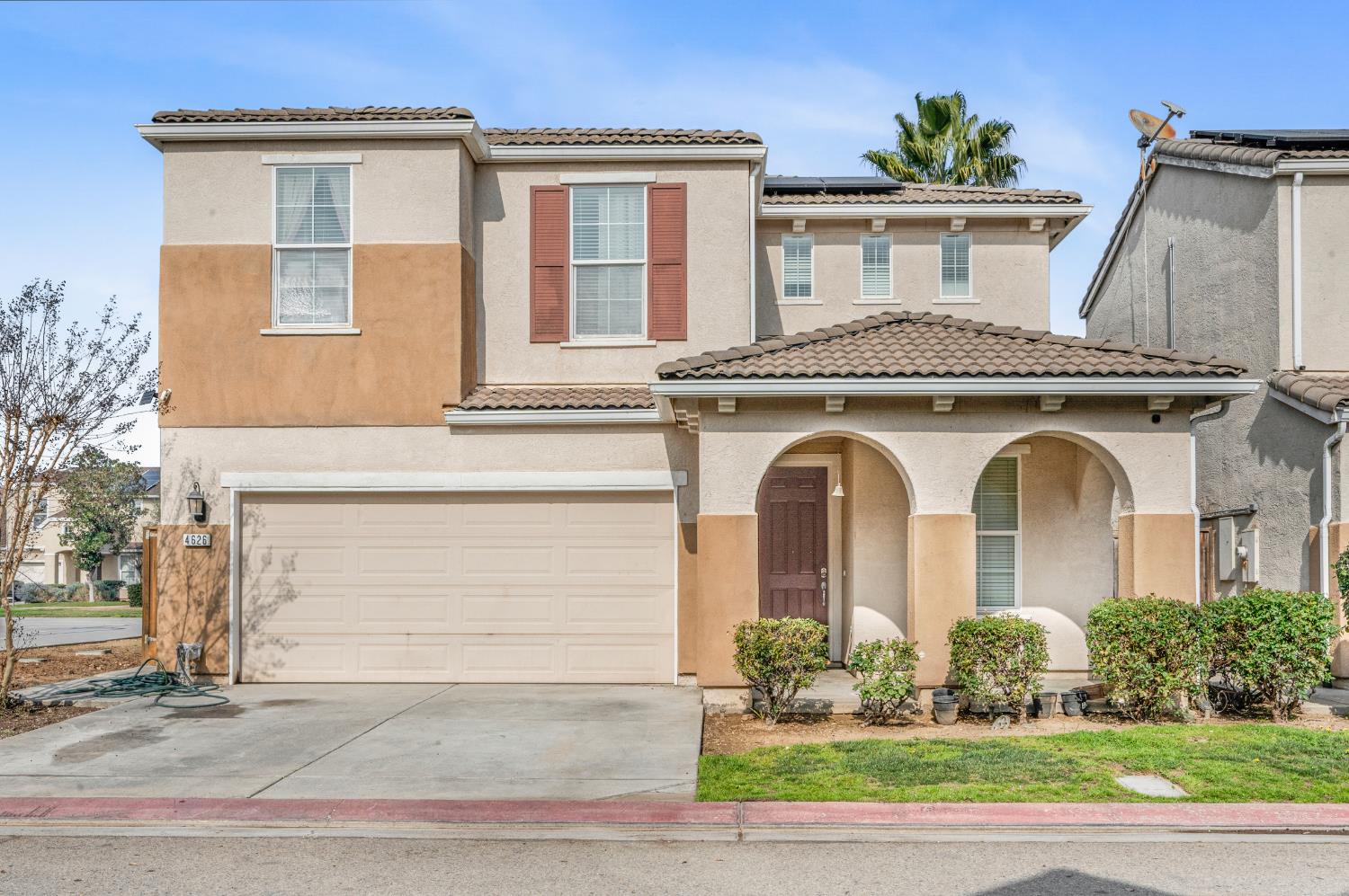 Single Family in Fresno - photo 2