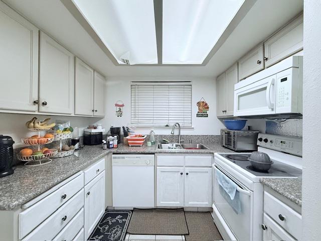 284 W Lexington Avenue, Fresno, CA, 93711