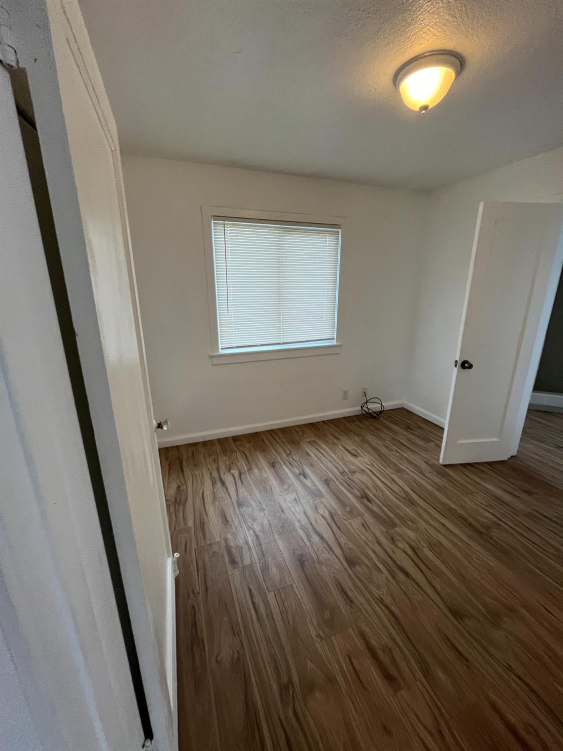 2702 E Hedges Avenue, Fresno, CA, 93703