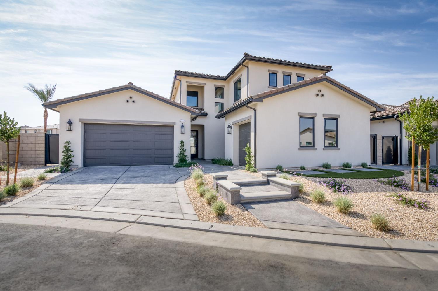 Single Family in Fresno - photo 2