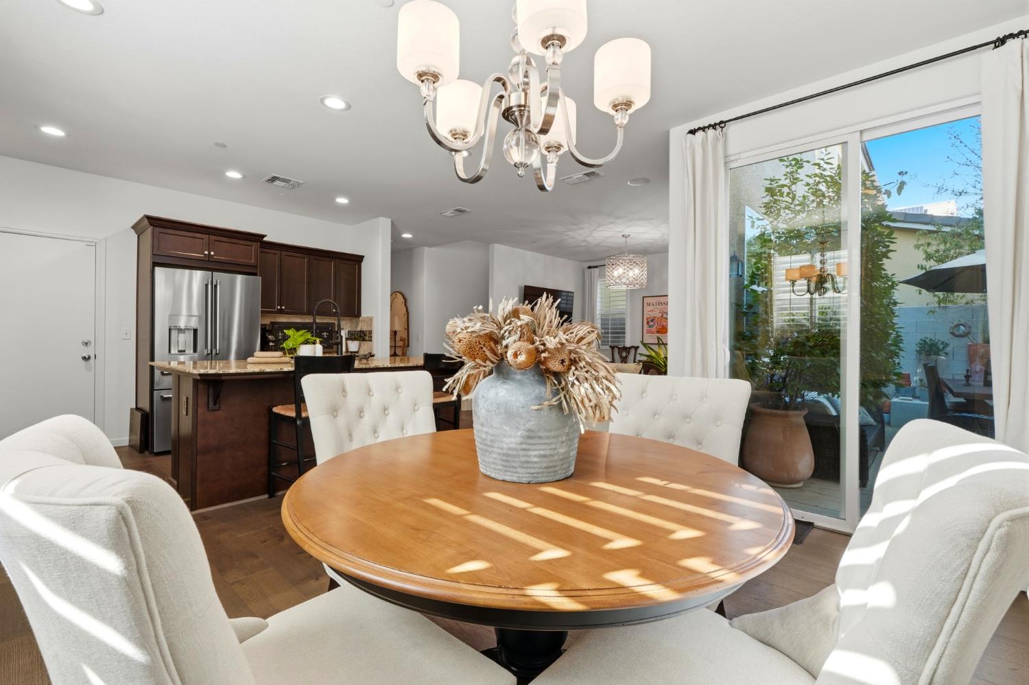1521 N Encoure Way, Clovis, CA, 93619